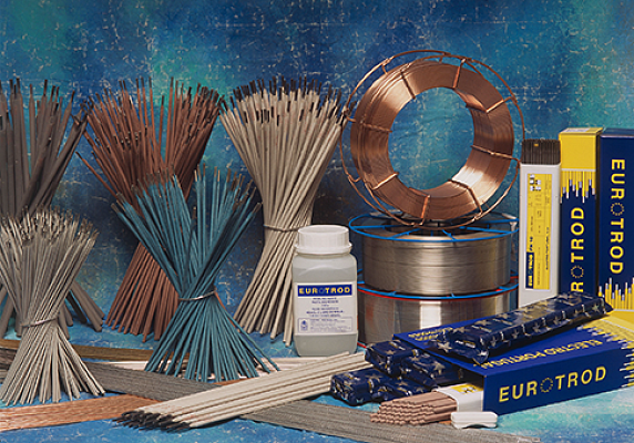 Bázická svařovací elektroda EUROTROD BD22 s dvojitým obalem pro montáže a opravy